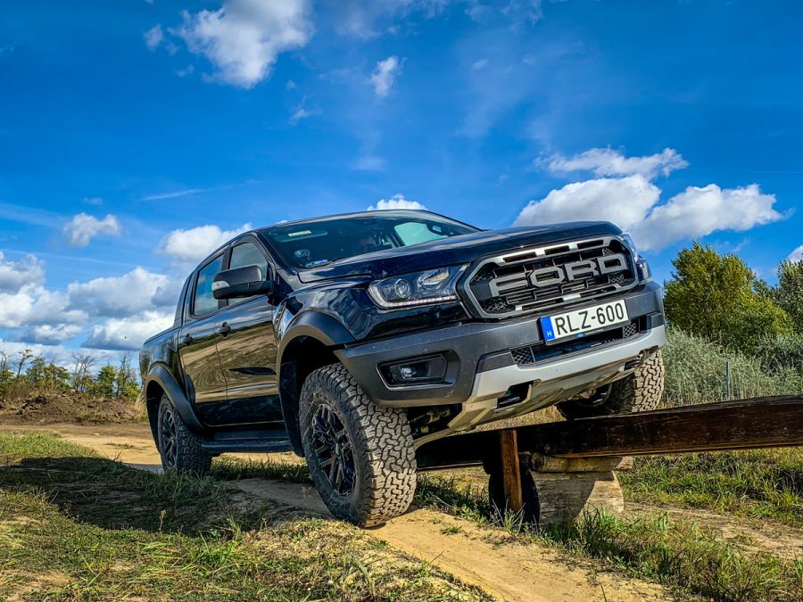 Összehasonlíthatatlan élmény - Ford Ranger Raptor - STYLENEWS - Mobility - Ford, Ford Pickup, Ford Ranger, Ford Ranger Raptor, offroad, pickup 4x4, 