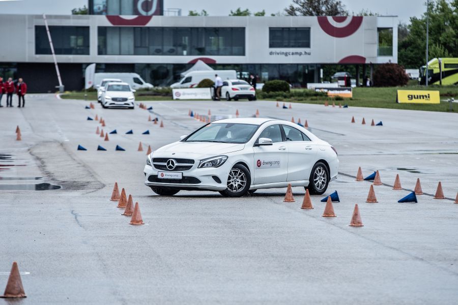 A legtöbb, amit adhatsz - 4 igazán értékes ajándék a családod és barátaid számára - STYLENEWS - Aktuális - ajándék, barátok, család, drivingcamp, karácsony, 