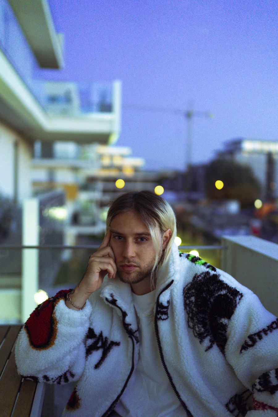 'Ez a szenvedélyem és a kapaszkodóm is egyben.' - Beszélgetés Rádli Bencével - STYLENEWS - Interjúk - filmezés, fotós, interjú, mozgókép készítése, művészet, rádli bence, videoklip készítés, 