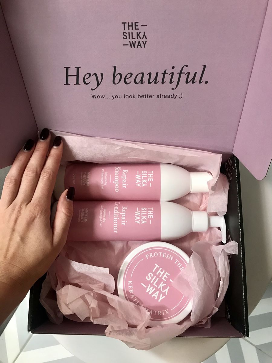 Tényleg annyira jó a TheSilkyWay Hajregeneráló szett? Leteszteltük, eláruljuk. - SZÉPSÉG - Hajápolás  - egészséges haj, fényes haj, ragyogó tincsek, thesilkyway hajmaszk, thesilkyway sampon, thesilkyway termékek, 