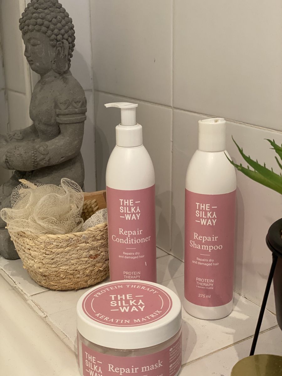 Tényleg annyira jó a TheSilkyWay Hajregeneráló szett? Leteszteltük, eláruljuk. - SZÉPSÉG - Hajápolás  - egészséges haj, fényes haj, ragyogó tincsek, thesilkyway hajmaszk, thesilkyway sampon, thesilkyway termékek, 