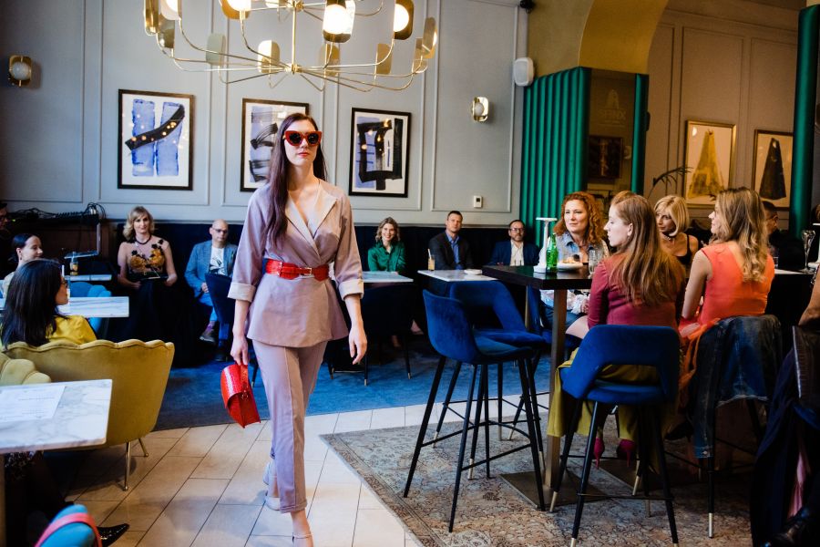 Fenntartható divat: 4 kiváló magyar divattervező mutatta be 2023. tavaszi kollekcióját - DIVAT&STÍLUS - Hírek  - divatbemutató, ECO FASHION, 